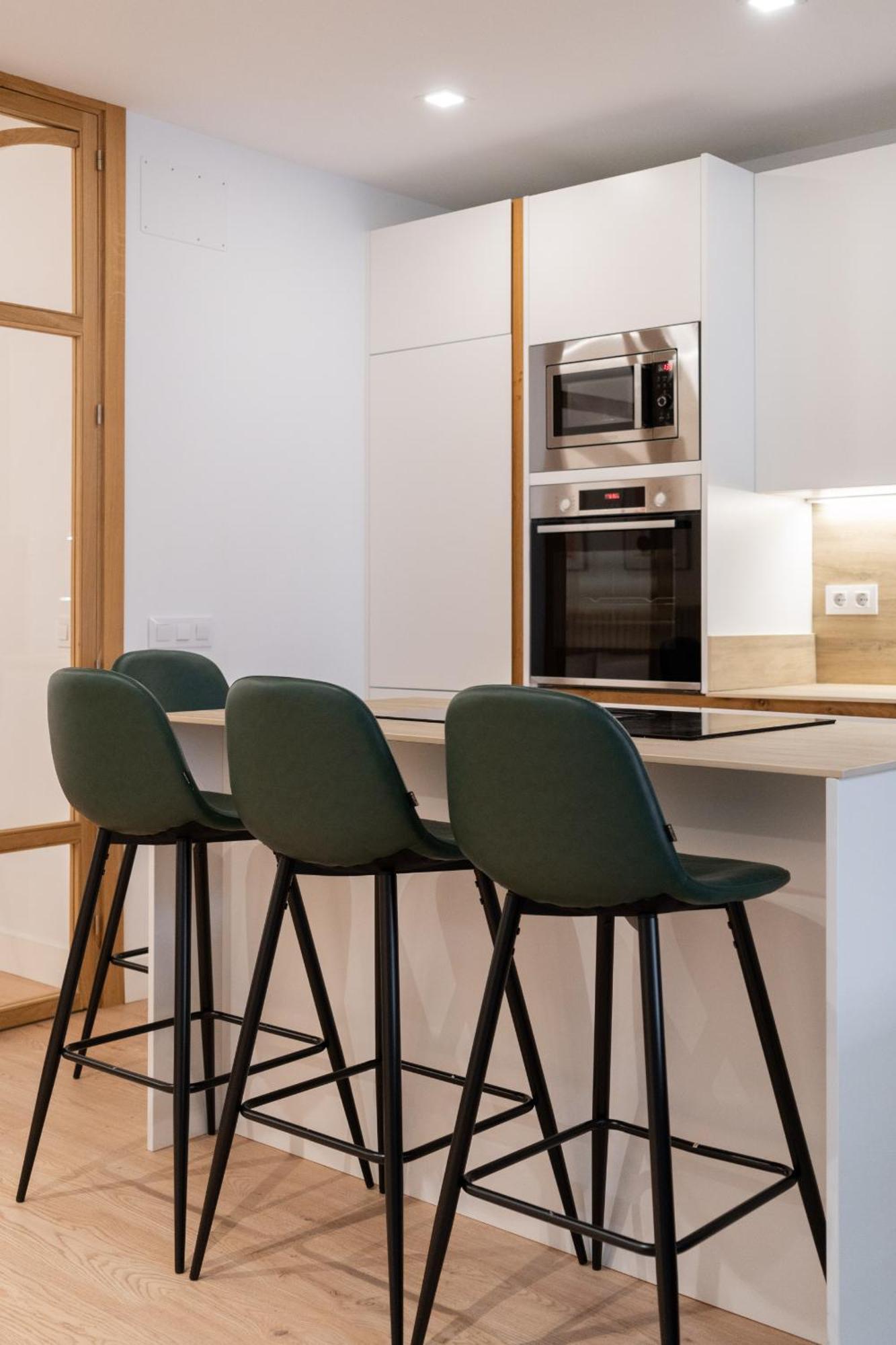 Apartamento Reformado Para 6 Personas En Plena Gran Via Alquiler Temporal Madrid Extérieur photo