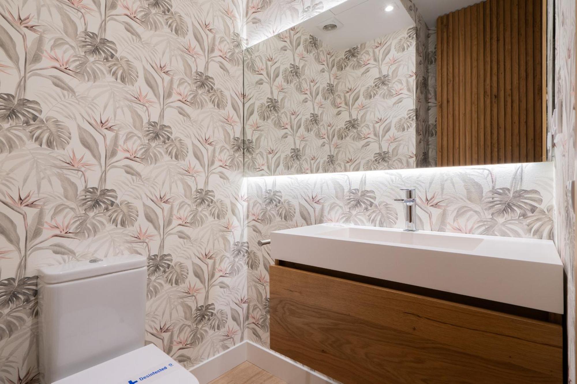 Apartamento Reformado Para 6 Personas En Plena Gran Via Alquiler Temporal Madrid Extérieur photo
