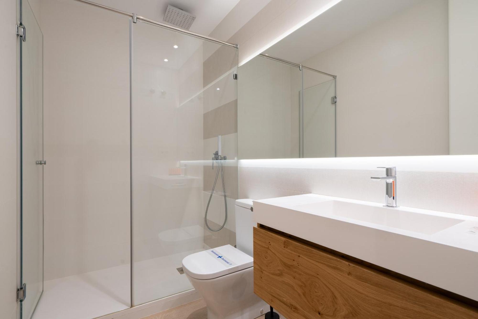 Apartamento Reformado Para 6 Personas En Plena Gran Via Alquiler Temporal Madrid Extérieur photo